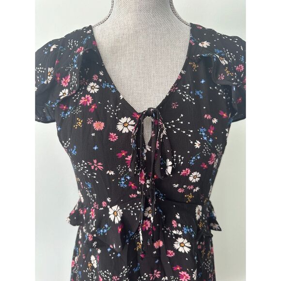 Xhilaration Black Ruffle Floral Short Sleeve Dress size M - Picture 5 of 10